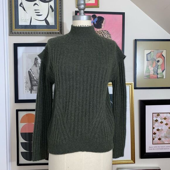 The Cashmere Project Women’s Size Small Mock Neck Sweater Deep Green Long Sleeve - Picture 2 of 10